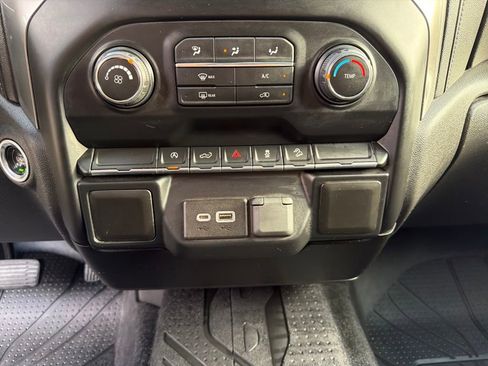 Used 2020 Chevrolet Silverado 1500 LT Trail Boss AWD/4WD image 19