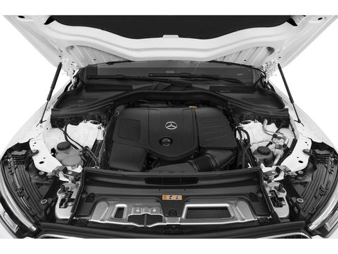 Used 2025 Mercedes-Benz GLC 300 4MATIC image 8