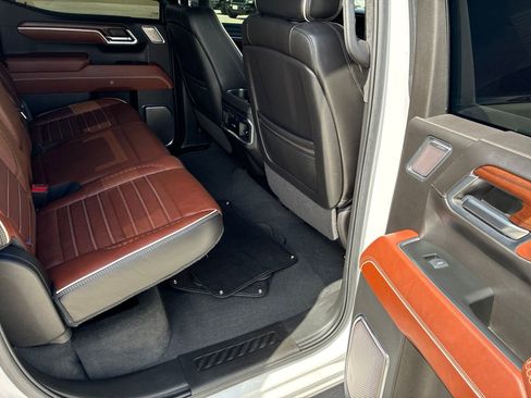 Used 2024 GMC Sierra 1500 Denali Ultimate AWD/4WD image 15