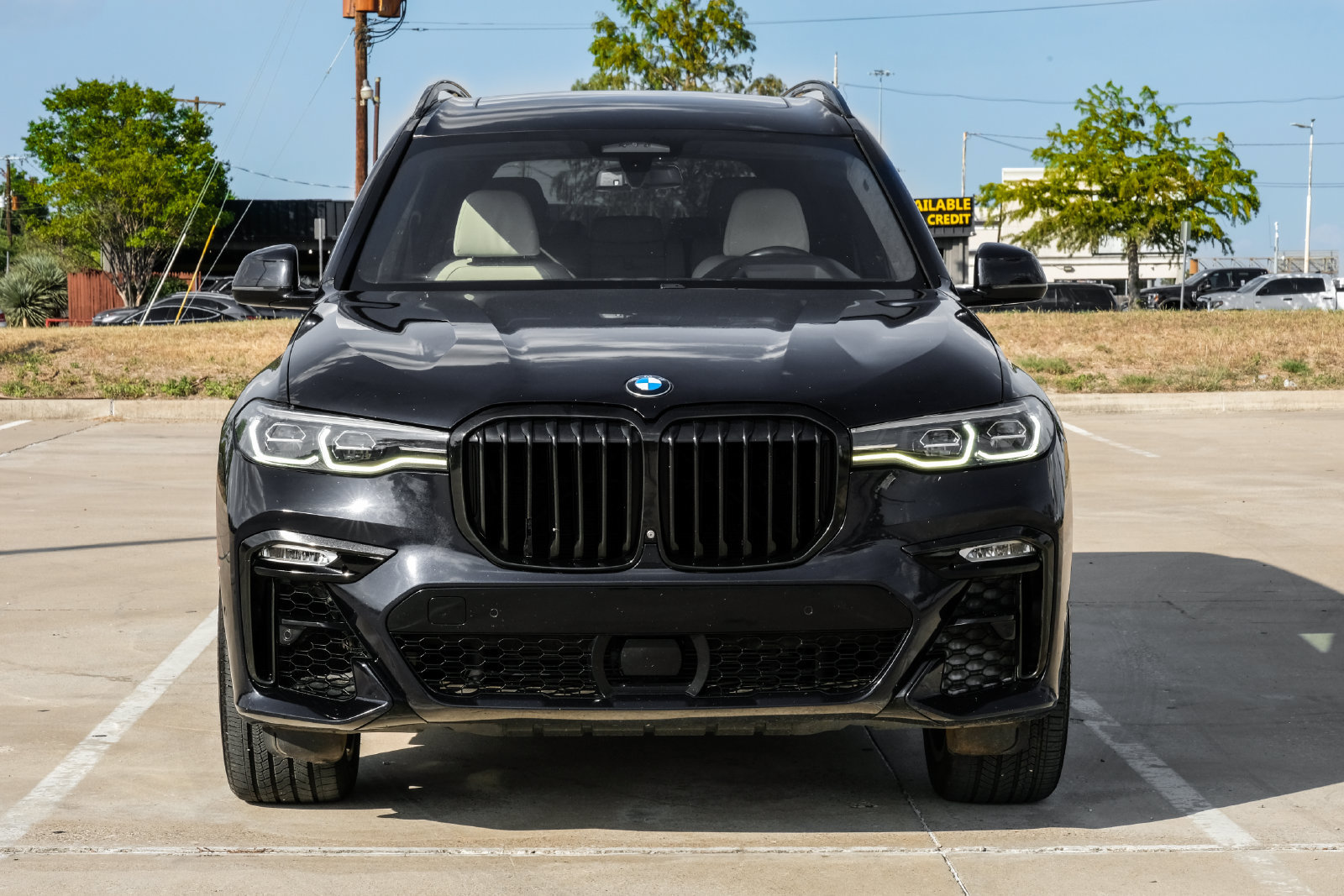 Used 2021 BMW X7 xDrive40i w/ M Sport Package AWD/4WD image 5