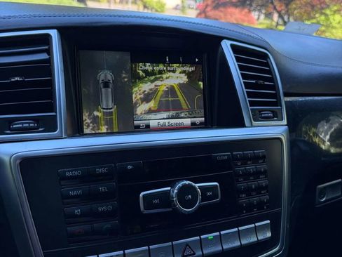 Used 2014 Mercedes-Benz GL 63 AMG 4MATIC image 17