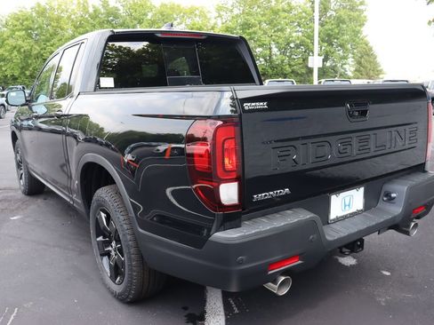 New 2026 Honda Ridgeline Black Edition image 3