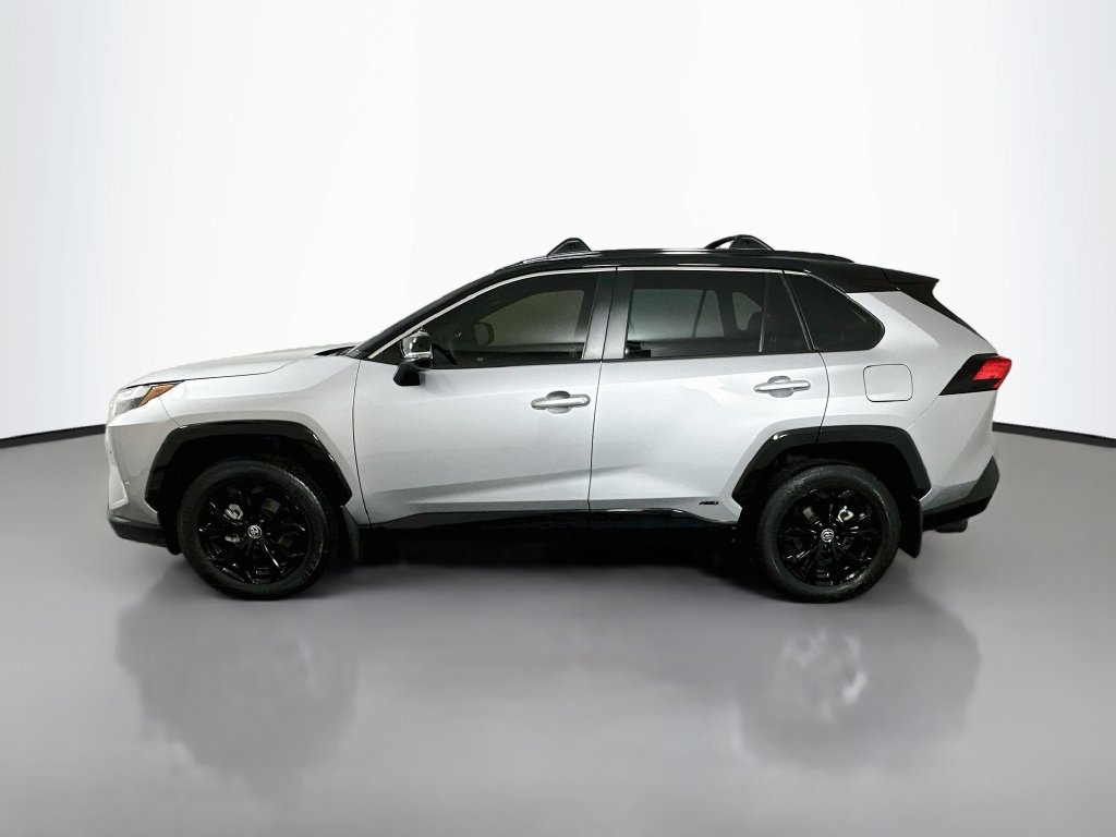 Used 2025 Toyota RAV4 XSE w/ Advanced Technology Package AWD/4WD image 8