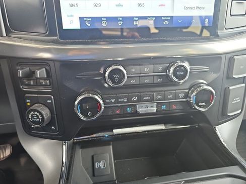 Used 2021 Ford F150 Lariat image 21