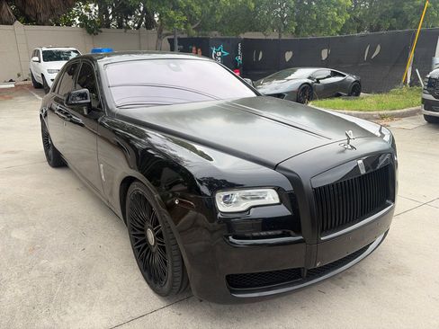 Used 2015 Rolls-Royce Ghost RWD image 2