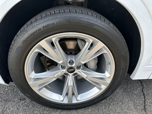 Used 2023 Audi Q8 Premium Plus image 16