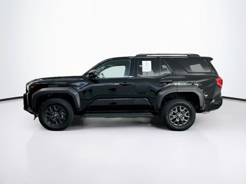 Used 2025 Toyota 4Runner SR5 AWD/4WD image 4