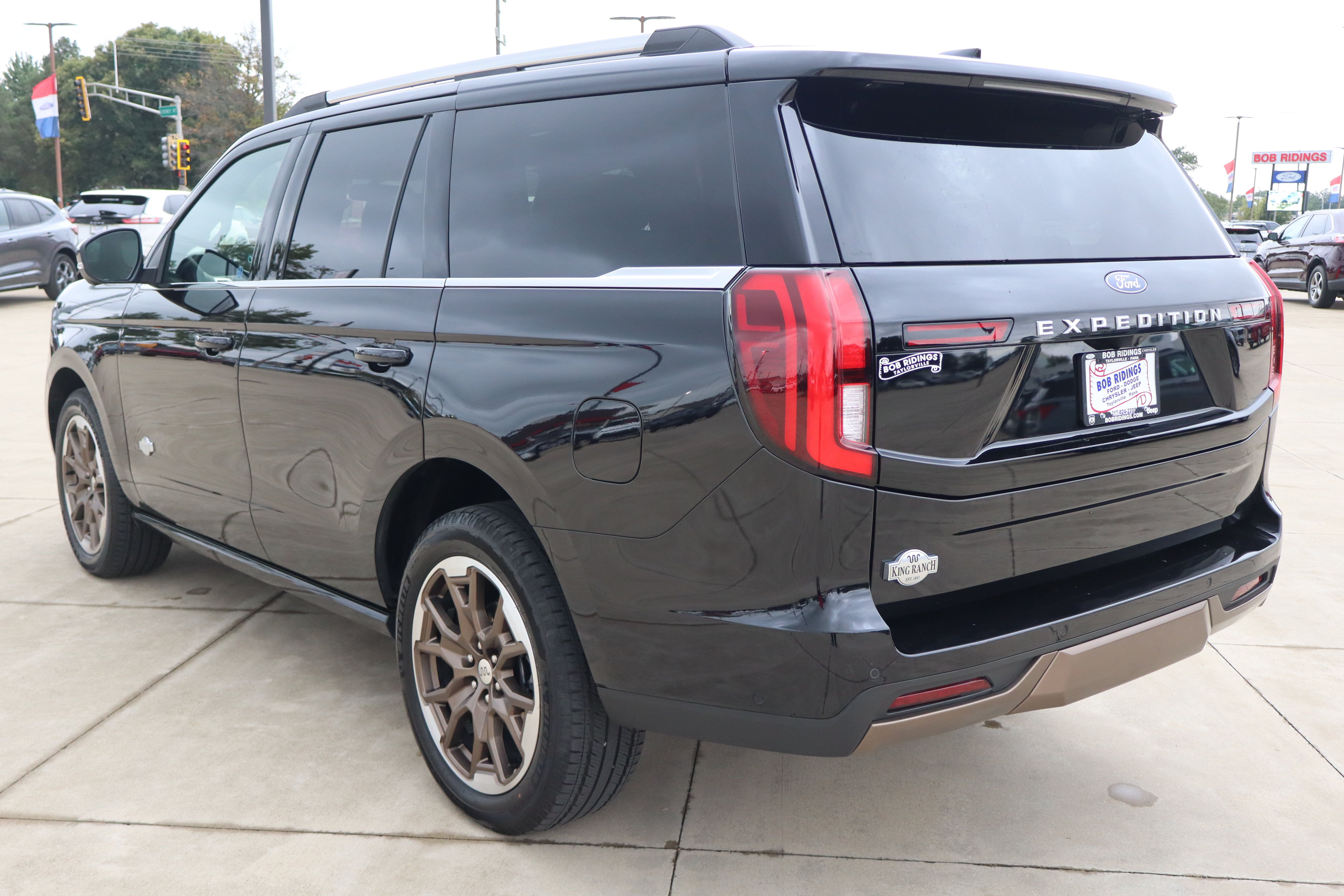 Used 2025 Ford Expedition King Ranch AWD/4WD image 7