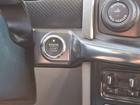 Used 2023 Ford F150 Limited image 23