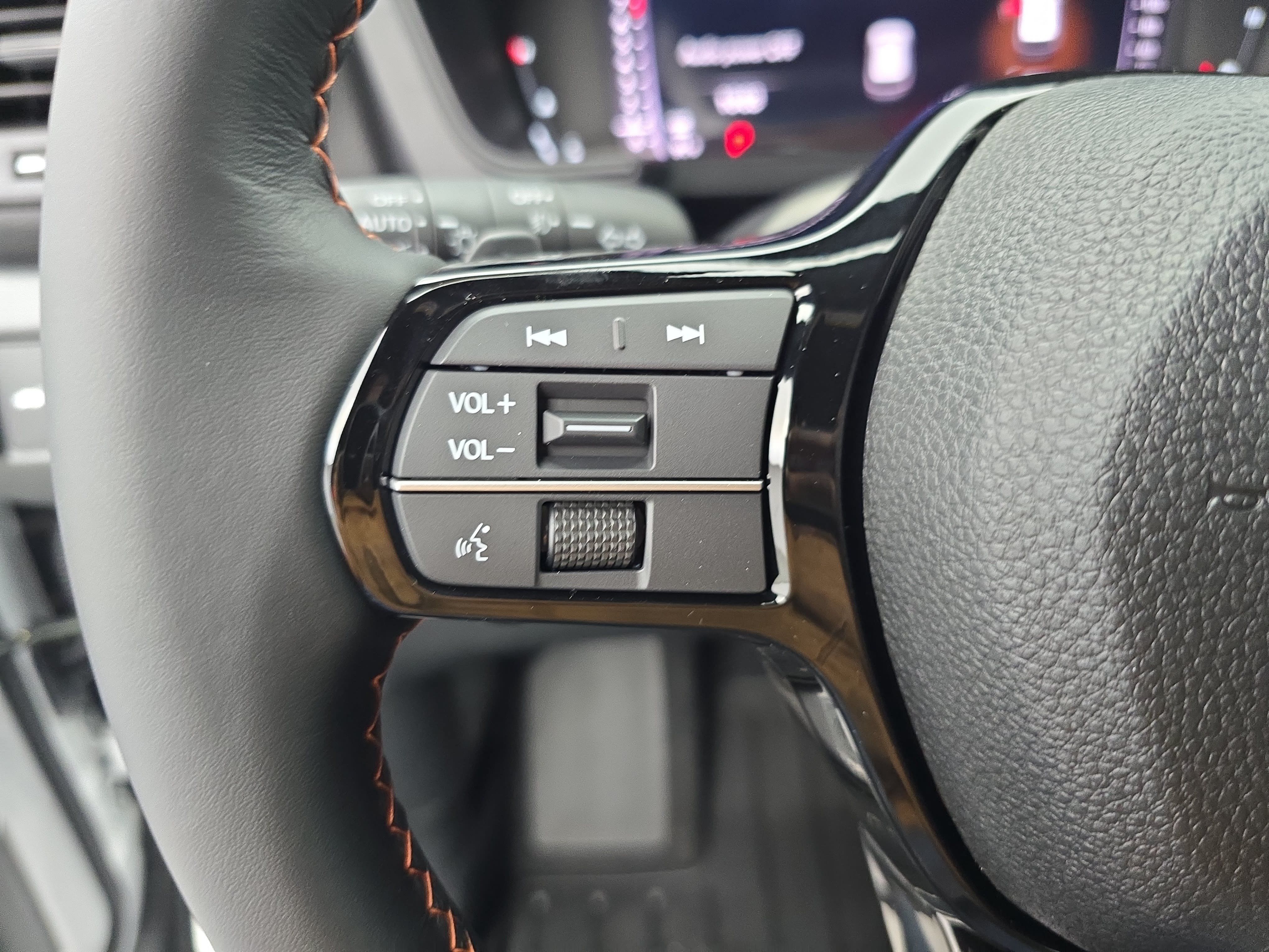 New 2026 Honda Pilot Sport image 18