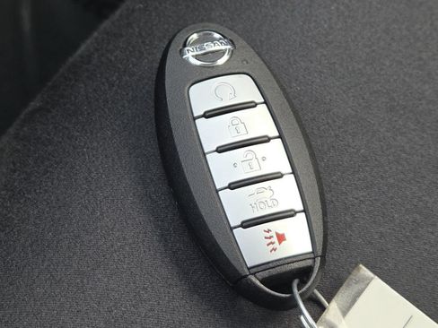 Used 2023 Nissan Altima 2.5 SV FWD image 32
