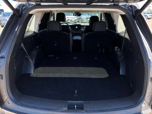 Used 2026 Hyundai Palisade SEL FWD image 34