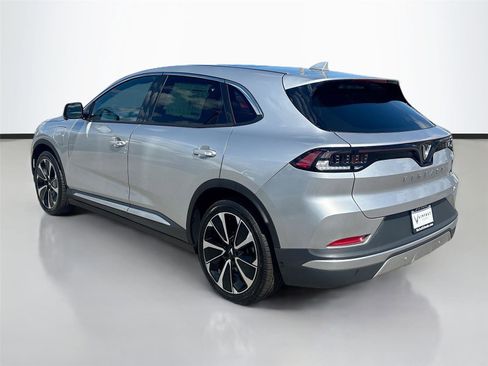 New 2025 VinFast VF 8 Plus image 5