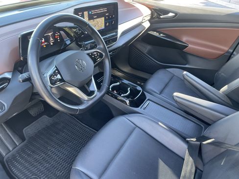 Certified 2021 Volkswagen ID.4 Pro S w/ Gradient Package image 17