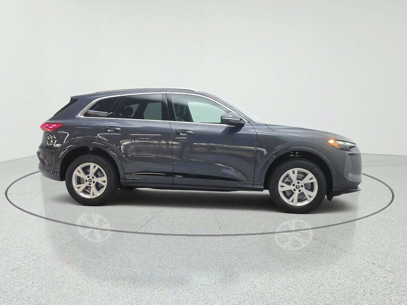 New 2026 Audi Q5 Premium AWD/4WD image 4