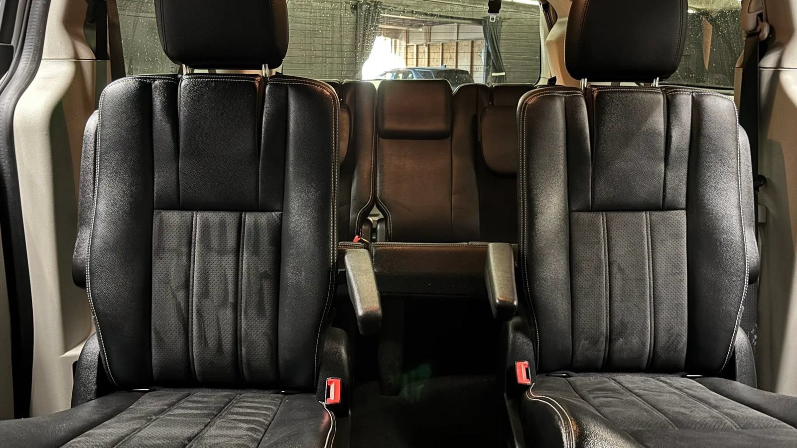 Used 2018 Dodge Grand Caravan SXT FWD image 10
