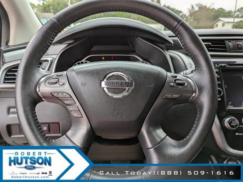 Used 2020 Nissan Murano SV image 17