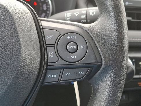 Certified 2022 Toyota RAV4 LE image 23