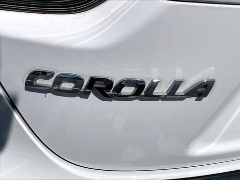 Used 2021 Toyota Corolla SE image 30