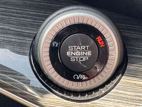 Used 2022 Jeep Wagoneer Series II AWD/4WD image 21