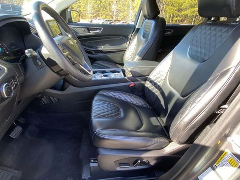 Used 2024 Ford Edge Titanium image 19