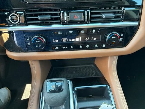 Certified 2023 Nissan Pathfinder Platinum AWD/4WD image 22