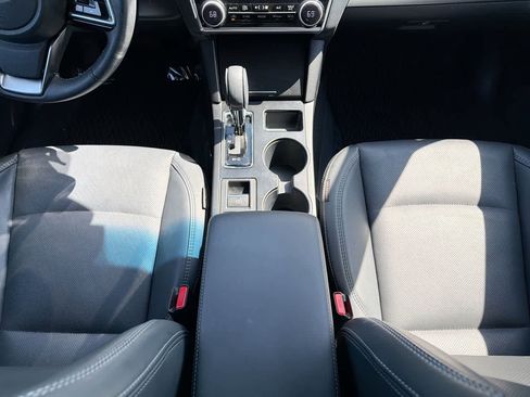 Used 2019 Subaru Outback 2.5i Limited AWD/4WD image 31