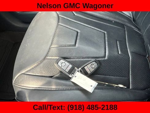 Used 2024 Ford Maverick Lariat w/ FX4 Off-Road Package AWD/4WD image 32