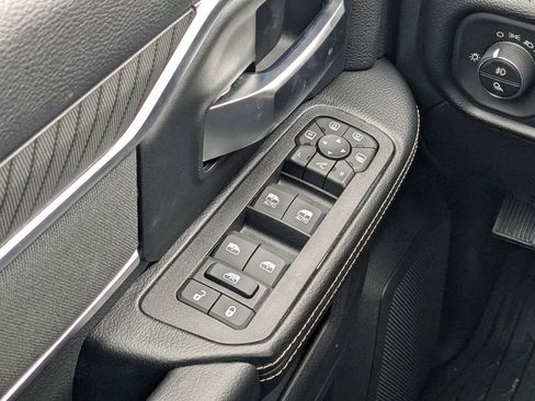 New 2026 RAM 2500 Big Horn AWD/4WD image 21