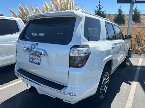 Used 2023 Toyota 4Runner Limited AWD/4WD image 4
