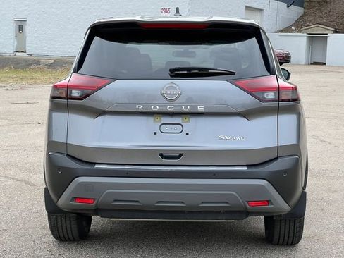 Used 2023 Nissan Rogue SV image 39