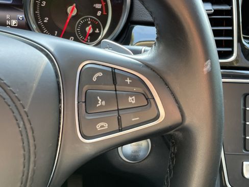 Used 2018 Mercedes-Benz GLS 550 4MATIC image 29