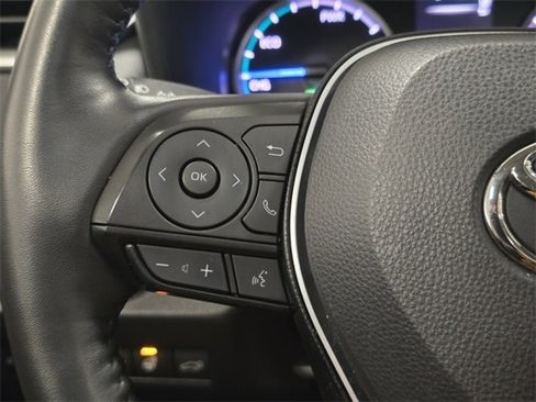 Used 2022 Toyota RAV4 XLE image 33