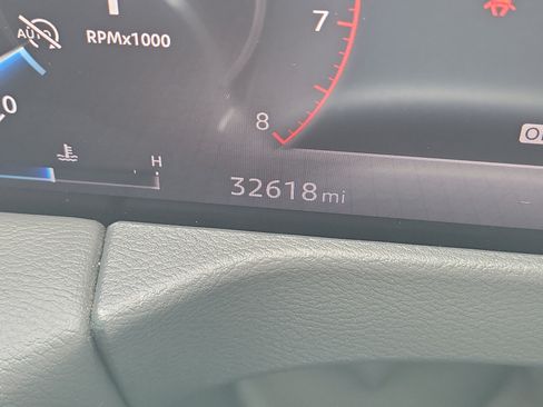 Certified 2025 Nissan Armada SV RWD image 25
