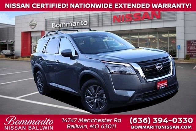 Certified 2025 Nissan Pathfinder SV w/ SV Premium Package AWD/4WD image 1