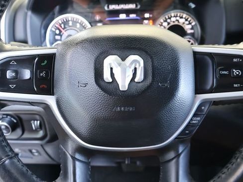 Used 2022 RAM 1500 Big Horn AWD/4WD image 23