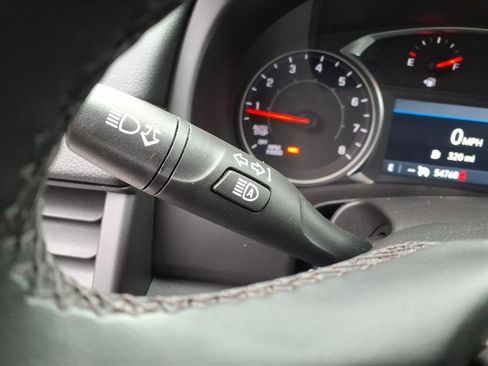 Used 2024 GMC Terrain SLT image 18