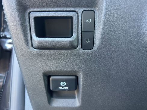 New 2026 Ford Expedition Active image 24