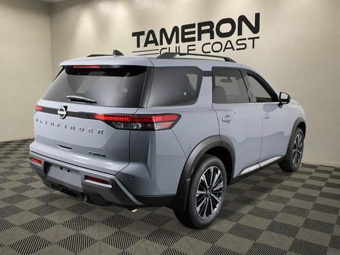New 2026 Nissan Pathfinder Platinum FWD image 3