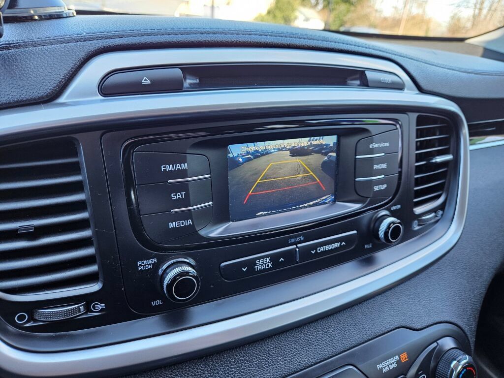 Used 2016 Kia Sorento FWD image 34