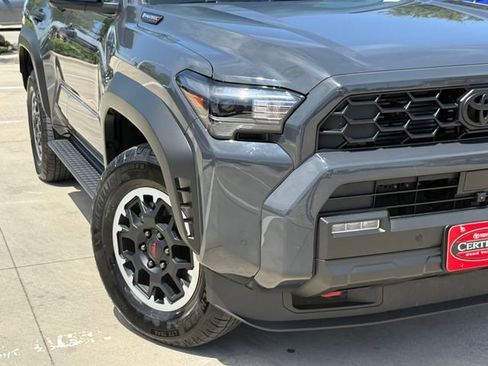 Used 2026 Toyota 4Runner TRD Off-Road Premium AWD/4WD image 4