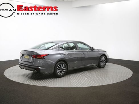 Used 2024 Nissan Altima 2.5 SV w/ SV Premium Package image 46