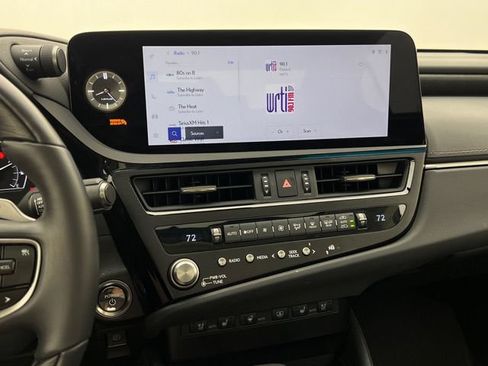 Used 2025 Lexus ES 300h w/ Technology Package FWD image 20