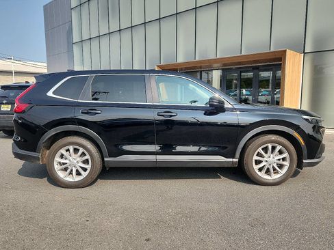 Used 2024 Honda CR-V EX image 7