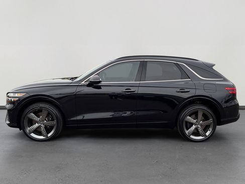 Used 2023 Genesis GV70 3.5T Sport w/ Sport Prestige Package image 2