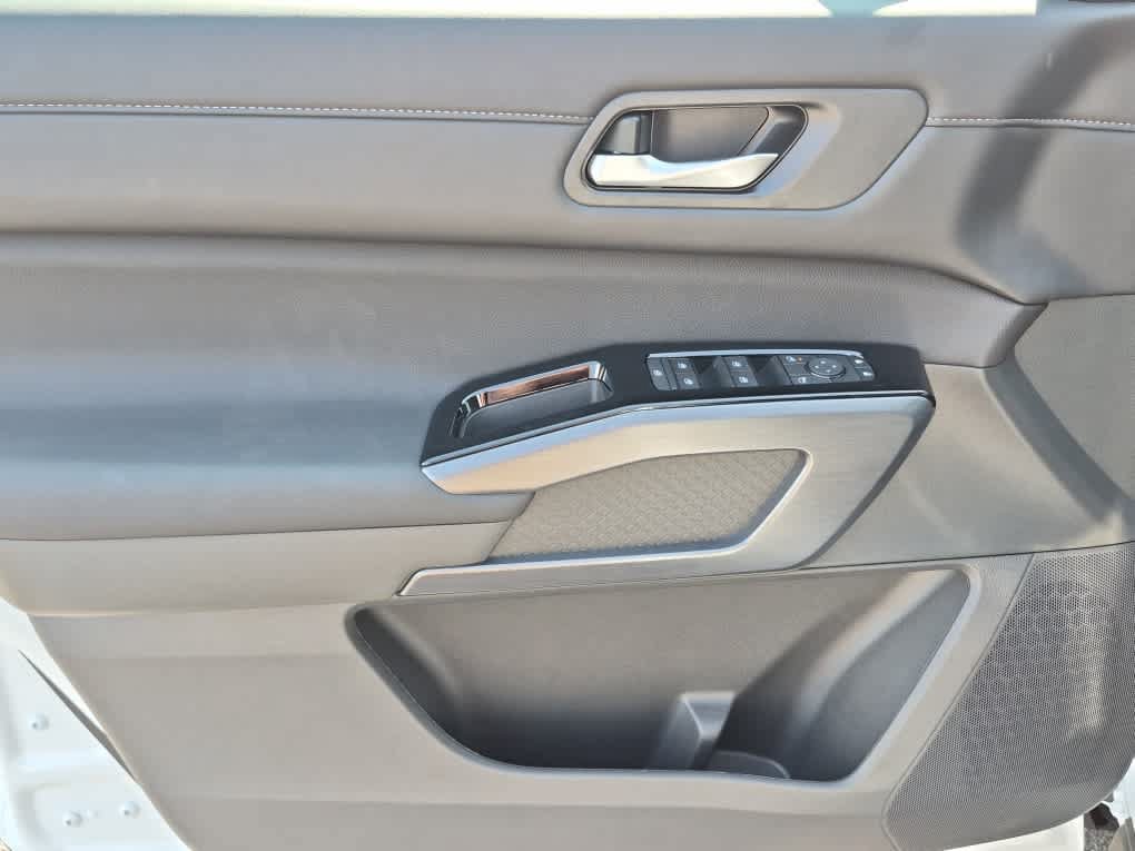 New 2026 Nissan Pathfinder SL AWD/4WD image 11