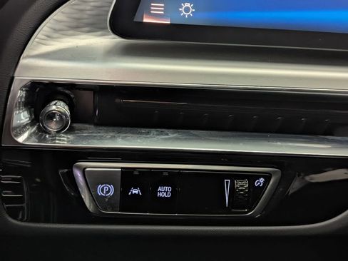 Used 2024 Cadillac Lyriq Sport image 83