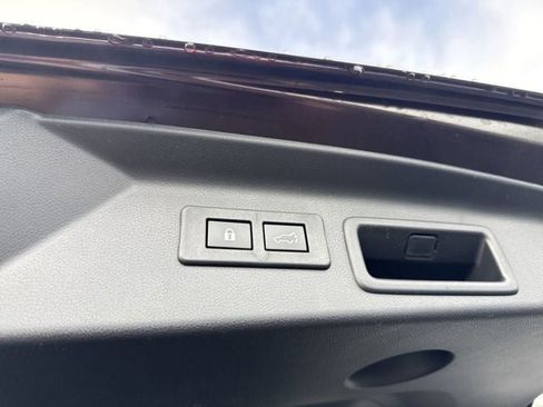 New 2026 Subaru Forester Touring AWD/4WD image 92