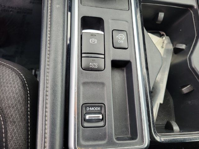 Used 2024 Nissan Pathfinder SV FWD image 33
