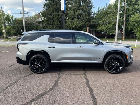 Used 2026 Chevrolet Traverse RS AWD/4WD image 8